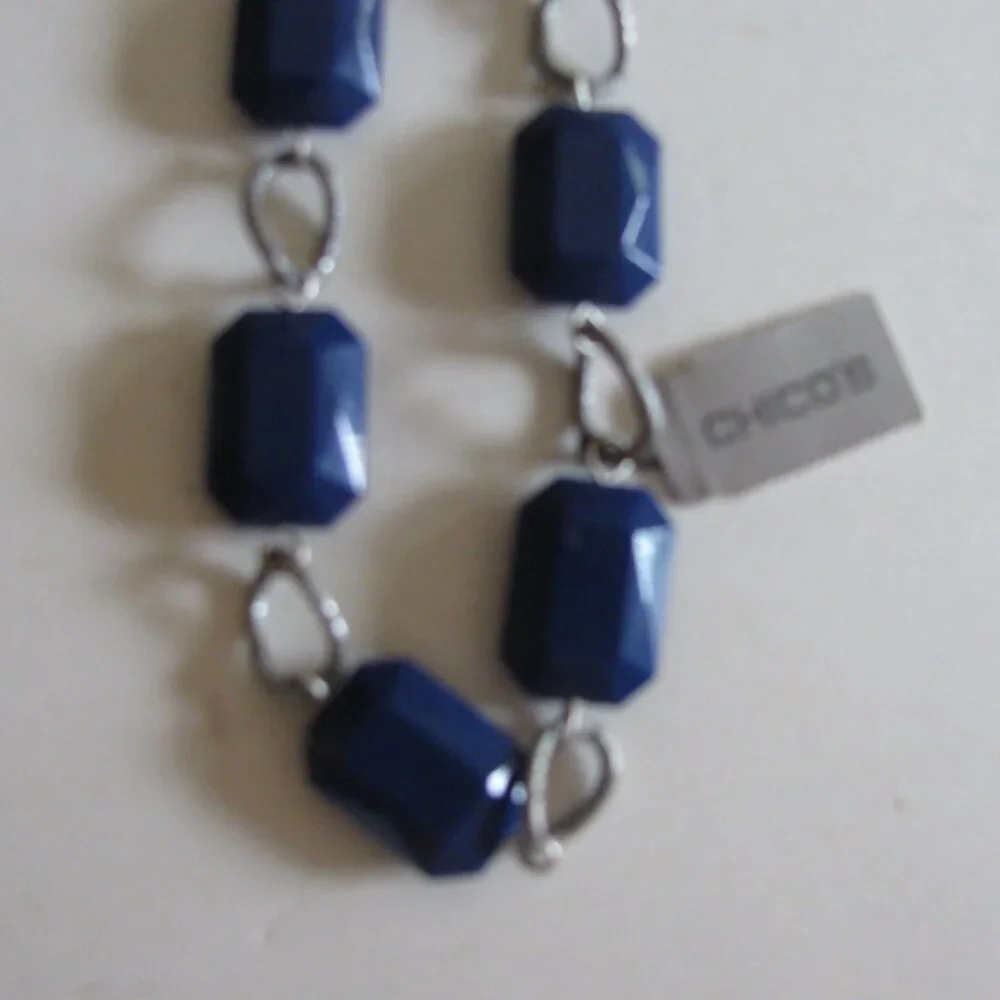 Chico's Necklace NWT $34 Blue Green Purple Beads Statement - Picture 2 of 3